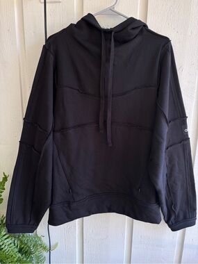 ALO Yoga Black Pullover Hoodie with Layered Seam Details
